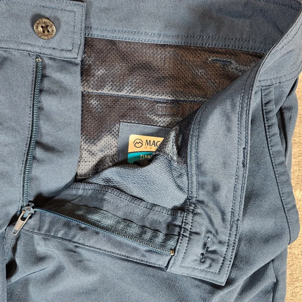 Magellan Outdoors Cargo‎ Shorts 39X9 (Tag 36) Fish Gear Blue Water Repellent